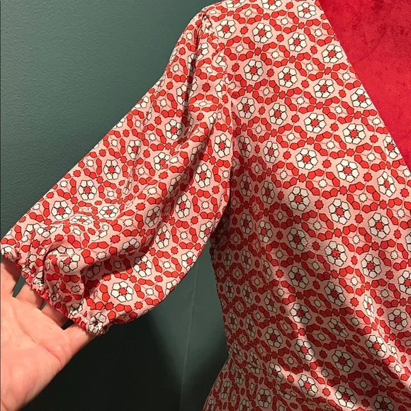 Sachin-Babi Elegant Red Wrap Top Size 8 - Picture 4 of 16